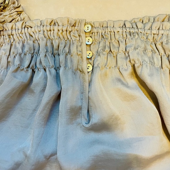 Gorgeous Golden Silk Top - Picture 3 of 6